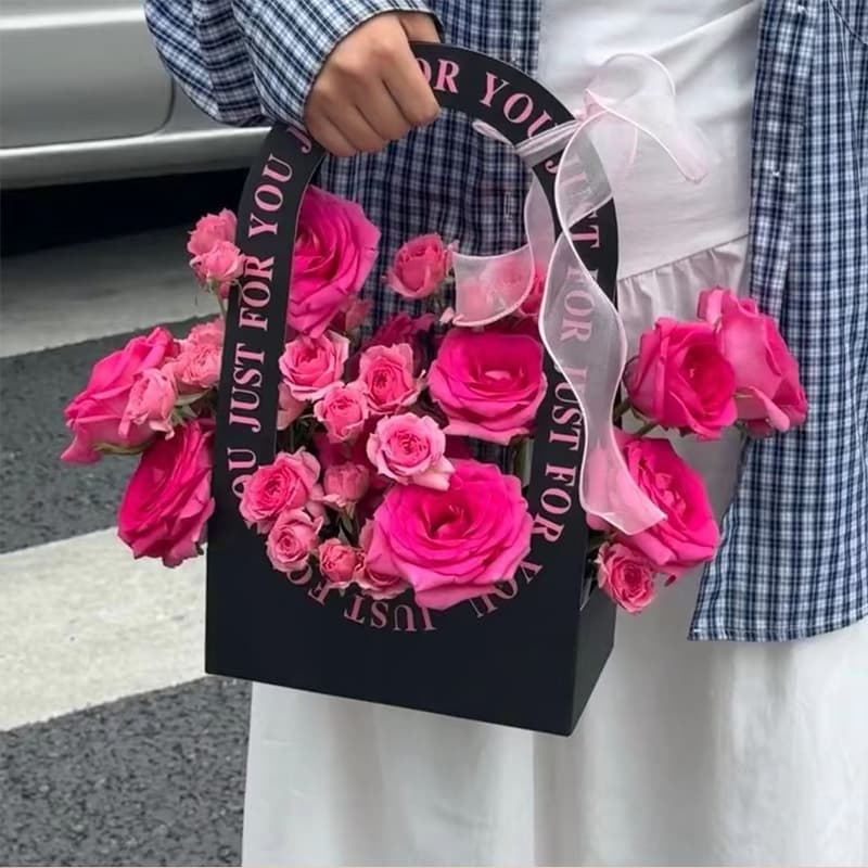 Floral Handbag Basket Paper Box, Christmas & Valentine's Day Flower Packaging Hand-Carry Flower Box, Factory Wholesale Direct Flower Materials