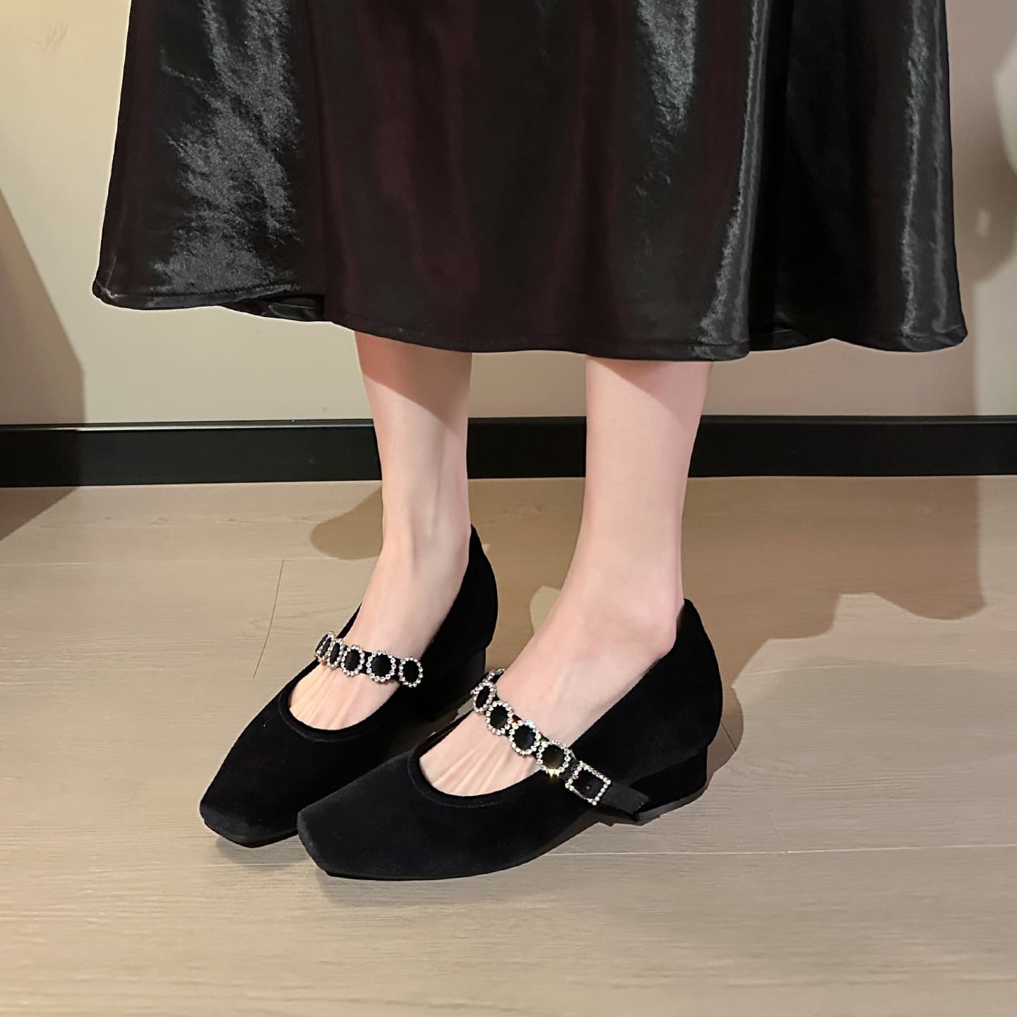 Block Heel French Velvet Mary Jane Flats Women's Shoes 2026 New Style Autumn/Winter Retro Square Toe Inner Height Increase Evening Shoes
