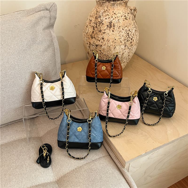 Fashionable and Trendy Personalized Single Shoulder Crossbody Bag Textured Simple New Women's Bag 2026 Summer Trendy Bucket Bag
