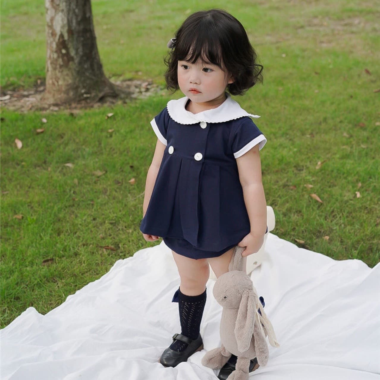 One-year-old baby cute and super cute suit preppy style girls summer style 2025 Internet celebrity foreign style children's short-sleeved two-piece set
