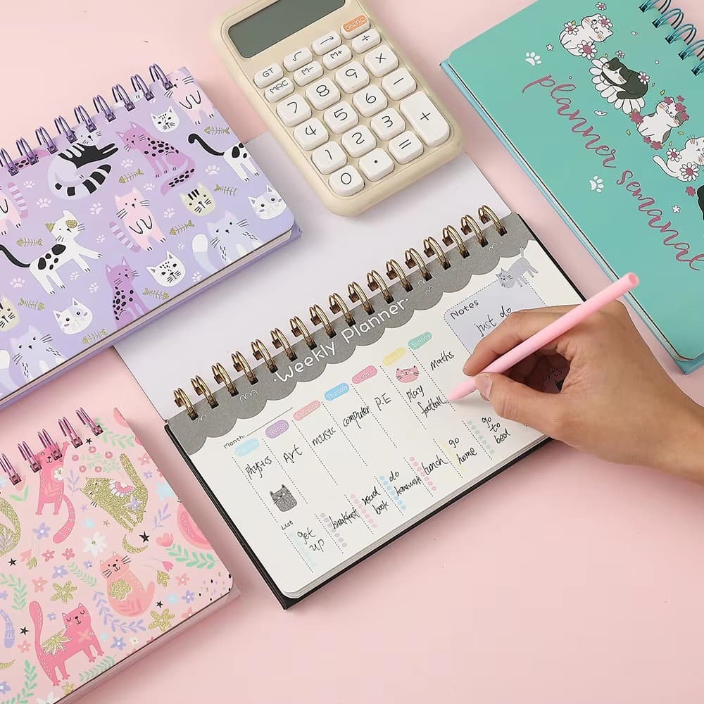 Cross-border English cute cat weekly planner, desktop calendar 52-week spiral-bound with to-do list and important reminders