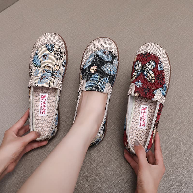 26 Summer Style Old Beijing Cloth Shoes for Women, New Breathable Fisherman Shoes for Spring and Autumn, Slip-On Shoes for Middle-Aged and Elderly, Mom Shoes, Single Shoes