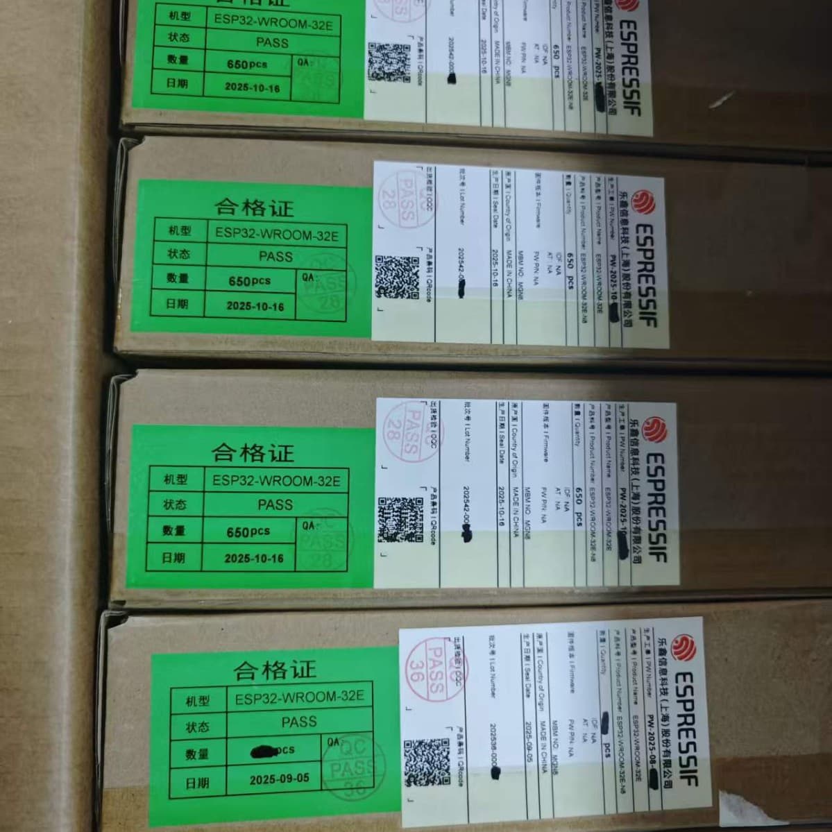 The difference in current consumption of ESP32-C3-NINI-1-H4 series chips in different working modes is obvious.