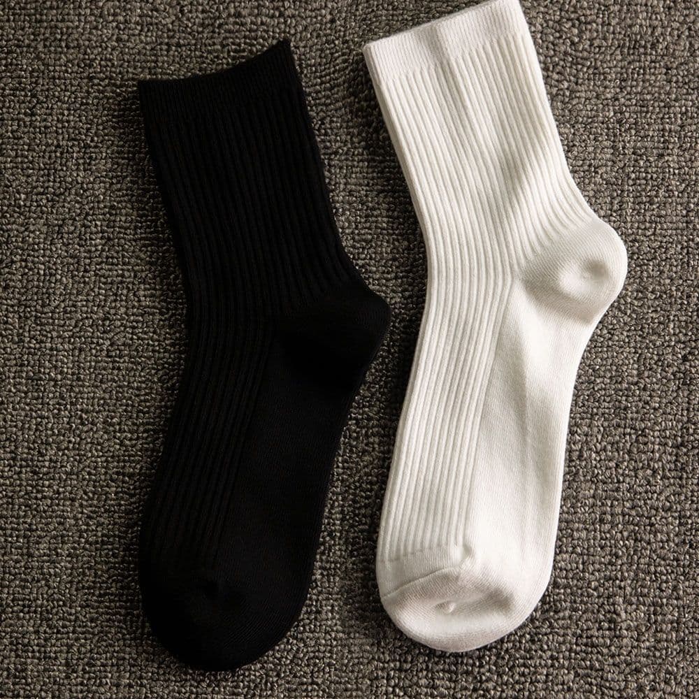[5-Pair Pack] Women's Mid-Calf Socks, Korean Style Autumn and Winter Cotton Solid Color Versatile Sports Fashion Anti-Odor Socks