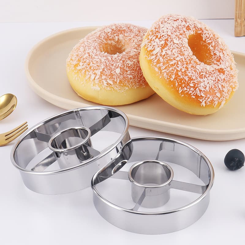 Stainless steel donut and cookie molds for home kitchen baking, mousse rings, round cake cutters, and cookie wholesale.