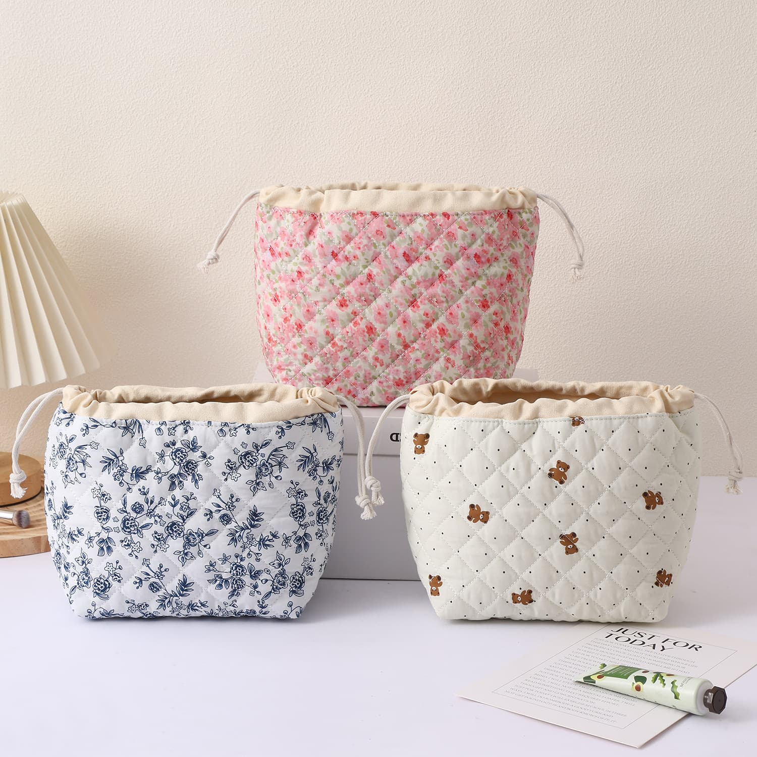 Cross-border Floral Cosmetic Bag Large Capacity Premium Quilted Cotton Toiletry Bag Travel Makeup Organizer