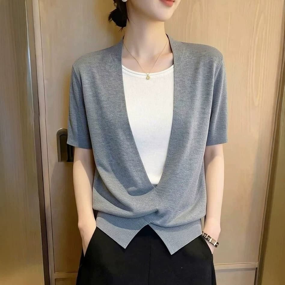 Korean Style Lazy Chic Fashionable Short-Sleeve Knit Top 2026 Summer Color-Blocking Design Fake Two-Piece Top