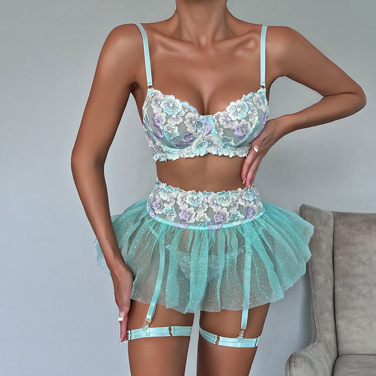 Sexy Lingerie Independent Site Bestseller Heavy Embroidery Floral Push-Up Lingerie Set Puffy Skirt 3375