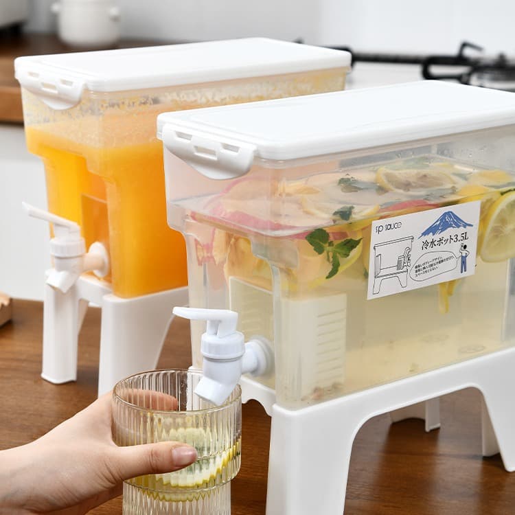 Large Capacity Refrigerator Cold Water Pitcher with Faucet, Heat-Resistant Plastic Sealed Juice Pitcher, Cold Water Jug 3.5L