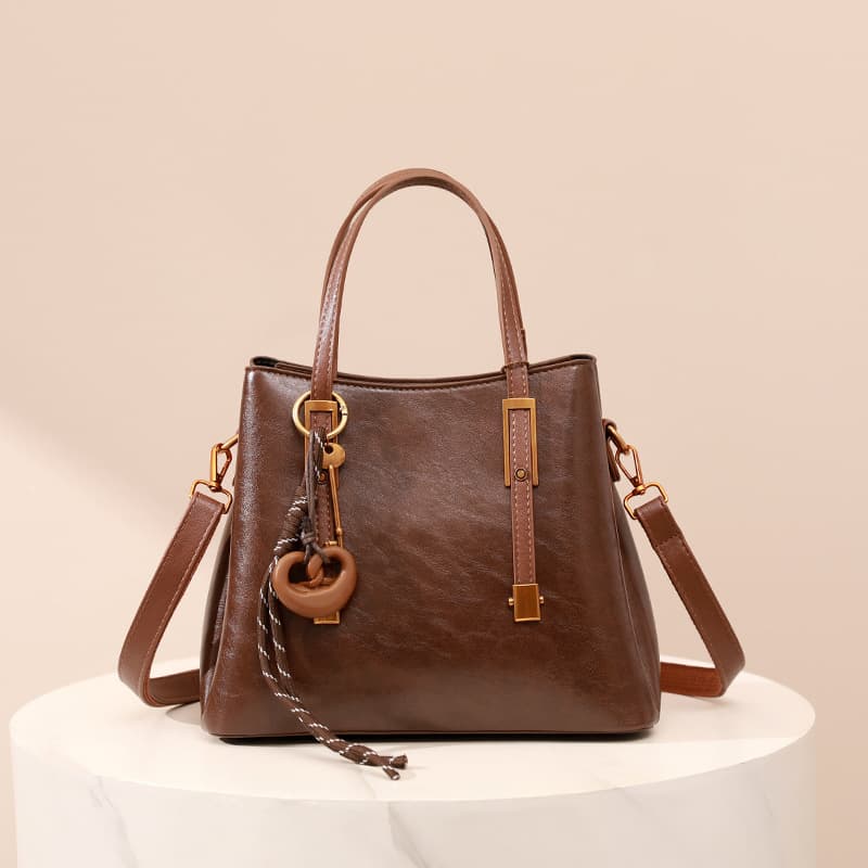 Large Capacity Leather Handbag Women's Fashionable Bucket Bag Single Shoulder Trendy Satchel Handbag Soft Zipper Closure