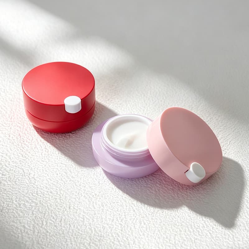15ml Empty Lip Balm Tube with Spoon, Cosmetic Packaging Material for Blush, Eyeshadow, Comfrey Ointment, Split Bottle, Lip Mask Jar