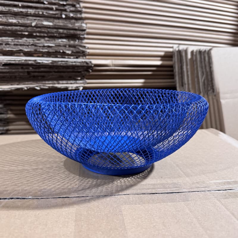 Nordic INS Style Creative Handmade Modern Iron Wire Nest Mesh Storage Plate Coffee Table Snack Basket Fruit Bowl
