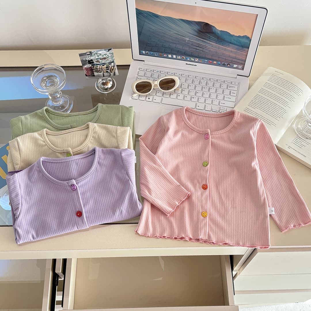Korean style sweet knitted sweater for baby girls, cute winter base layer top, stylish lace coat.