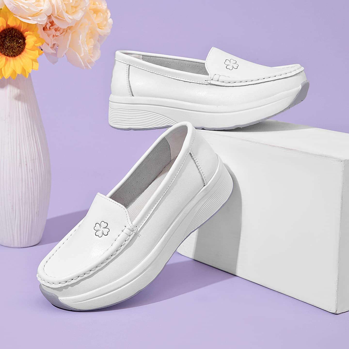 Nurse Shoes Hospital Cowhide EVA Air Cushion Printed White Nurse Shoes Comfortable Soft Sole White Shoes