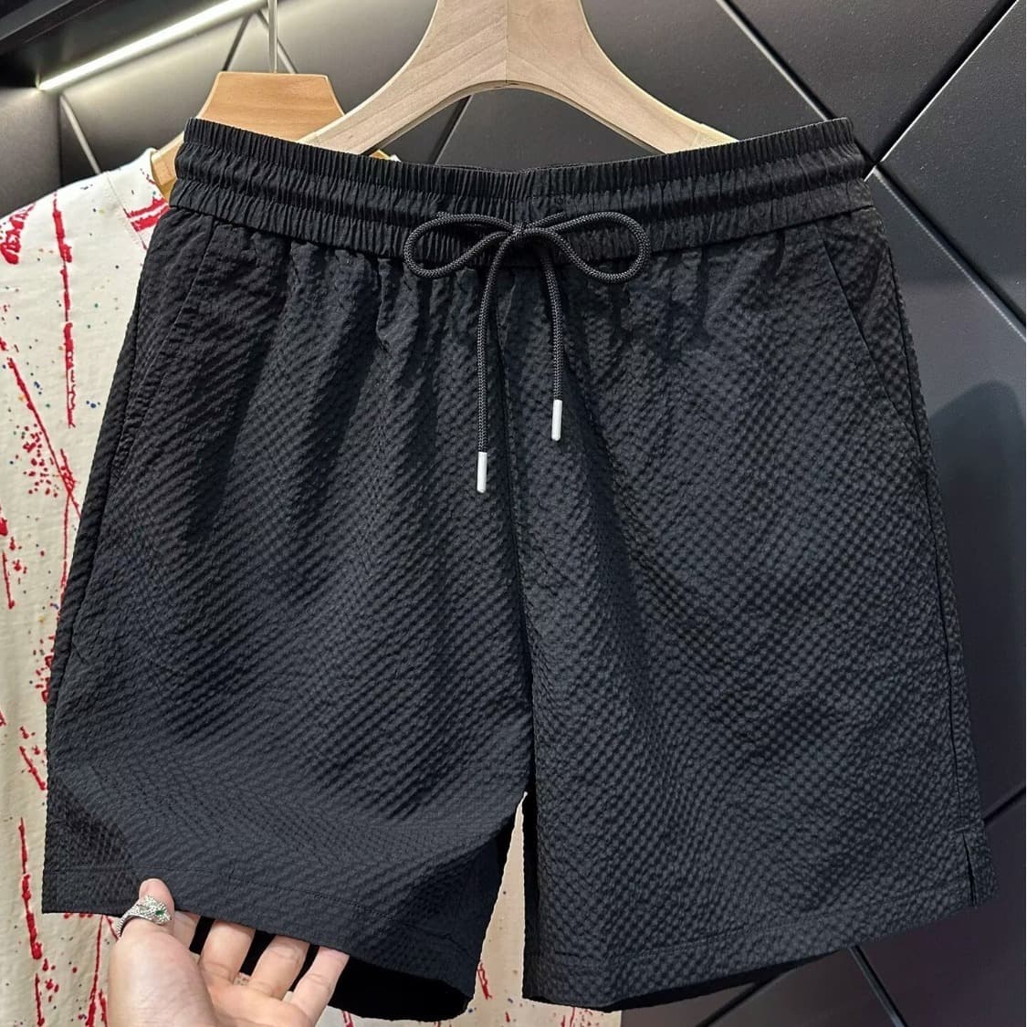 Summer New Bubble Grid Trendy Quick-Dry Casual Shorts for Men, Simple Solid Color Loose Fit Breathable 5-Inch Shorts