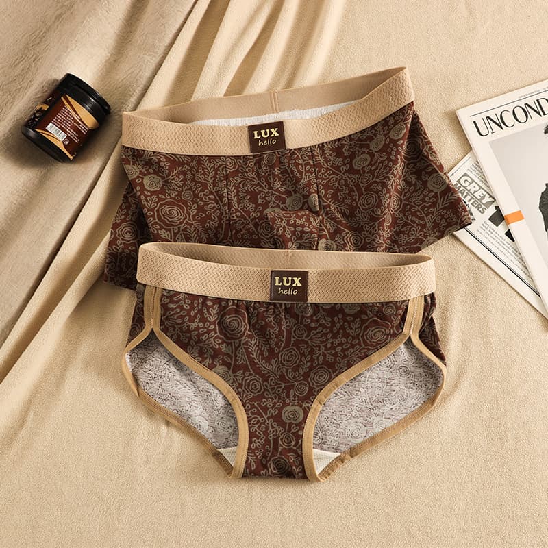 New Couple Cotton Underwear Men and Women Mid-Waist Triangle Briefs Cotton Comfort Shorts Men's Underwear Women's Underwear