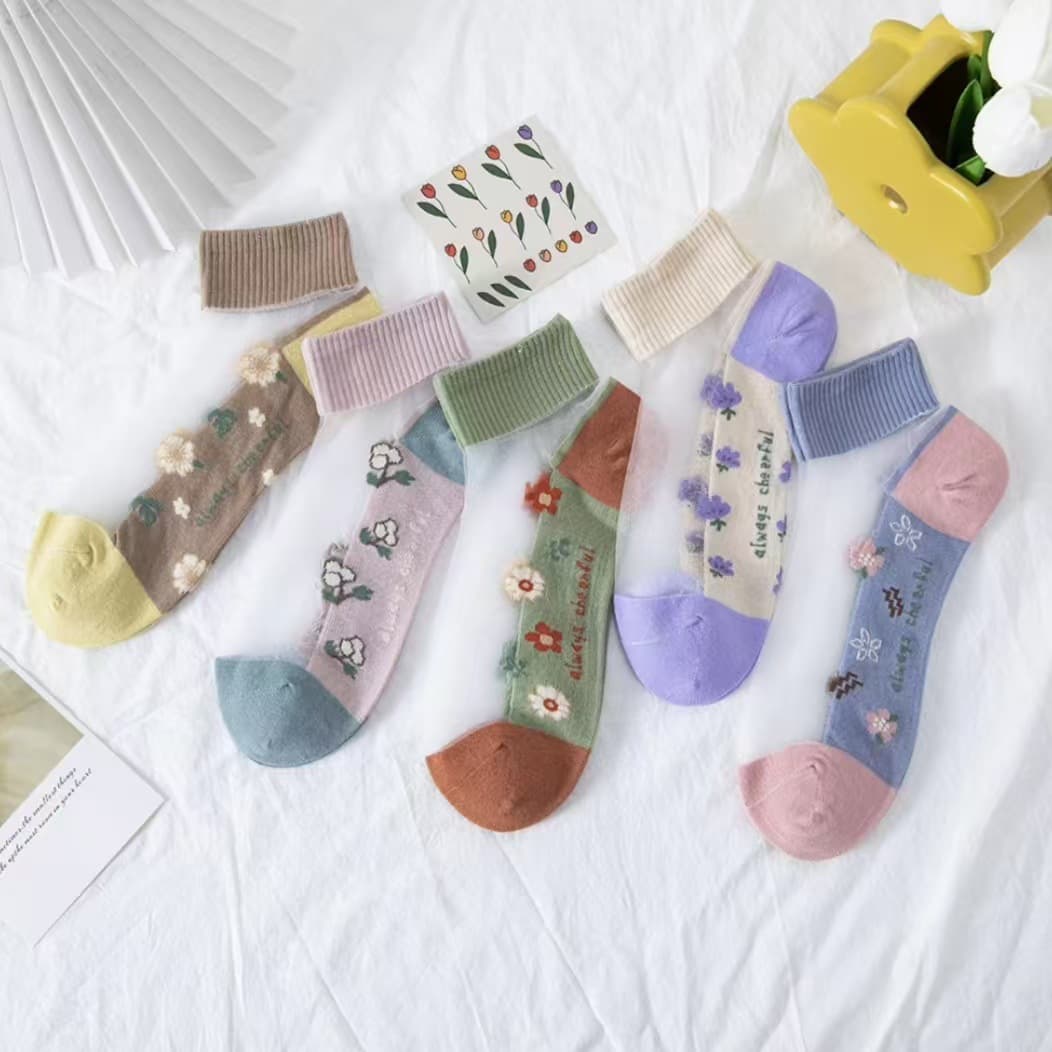 Four Seasons Ice Silk Women's Short Crystal Socks, Glass Silk Short Socks, Woven Pattern Barefoot Socks, Ultra-Thin Breathable Anti-Snag