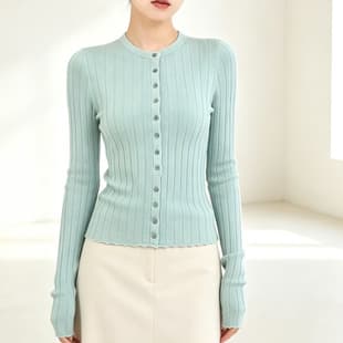 2026 Korean Style New Fall Outfit Round Neck Single Breasted Long Sleeve Knit Cardigan Jacket Slimming Elegant Top Women