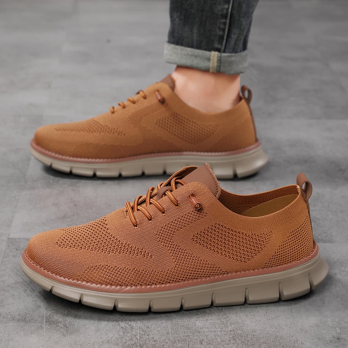2025 Lace-up Men's Shoes Breathable Flyknit Large Size Sports Shoes Men Loafers Lightweight and Breathable