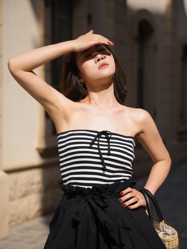 One-Shoulder Sleeveless Short Lace-Up Tube Top Striped Top for Women Summer Style High-End Outer Wear Hot Girl Seaside Vacation
