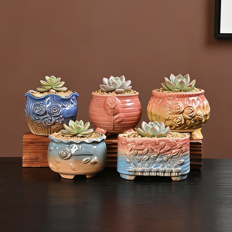 Trendy Ins-style ceramic pot set with staggered heights, ideal for B&B and living room decor, paired with green plants