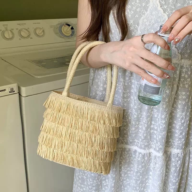 Spring and Summer Straw Bag with Tassel, Beach Vacation Woven Handbag, Simple Casual Women's Bag, Korean Style