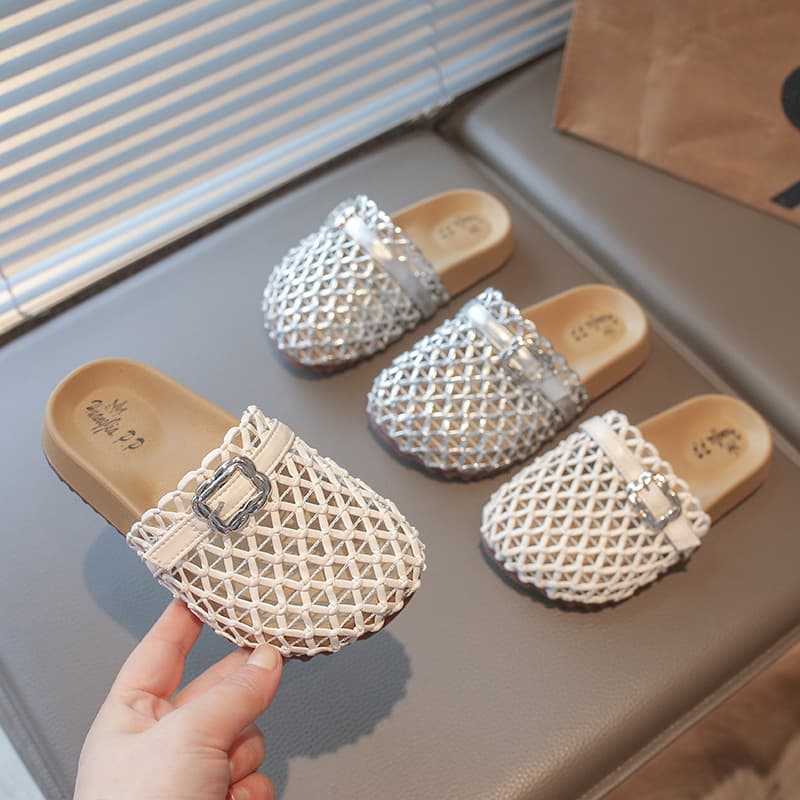 Girls' Closed-Toe Slippers 2026 Summer New Korean Style Little Chanel Thick-Soled Woven Hollow Beach Sandals Trendy
