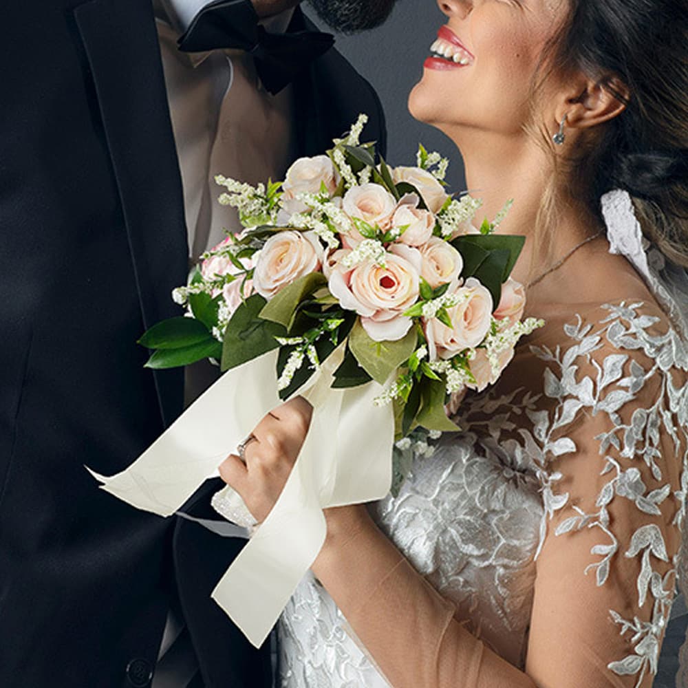 Western Wedding Premium Bouquet New Forest Style Artificial Rose Bouquet for Bride Wedding Certificate