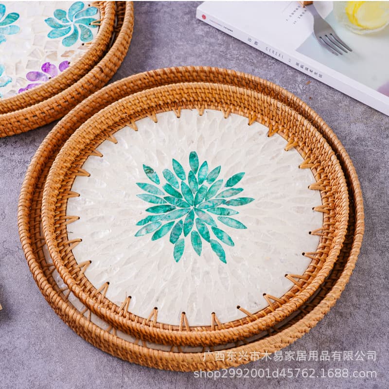Handwoven Rattan Shell-Shaped Colored Storage Round Tray for Living Room, Light Luxury Picnic Fruit Basket, Candy Holder, Restaurant Premium Tray