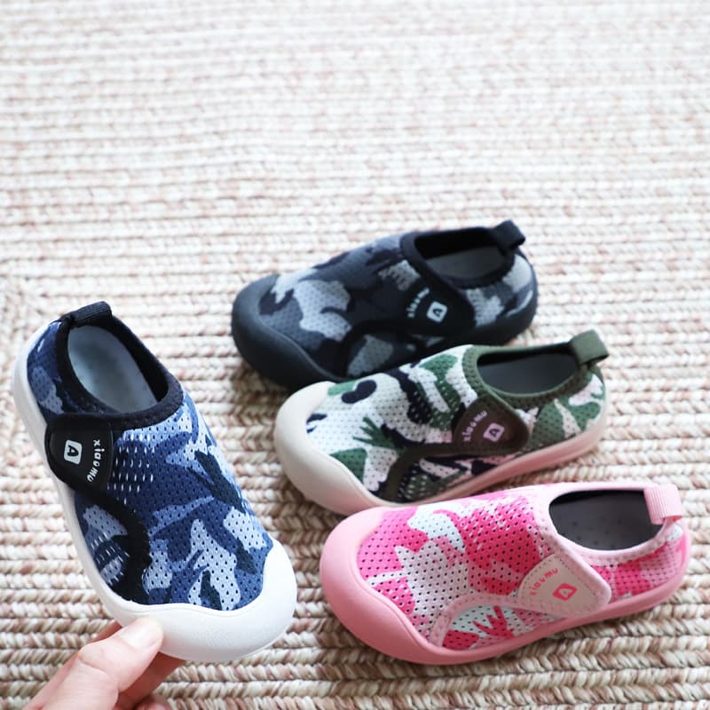 Camouflage Boys' Shoes Spring/Autumn 2025 New Girls' Sneakers Kindergarten Indoor Shoes Children's Canvas Shoes Soft Sole Trendy
