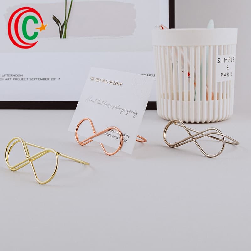 Source manufacturer cross-border hot-selling wedding glasses 8-character card holder hotel restaurant desktop menu note holder seat card