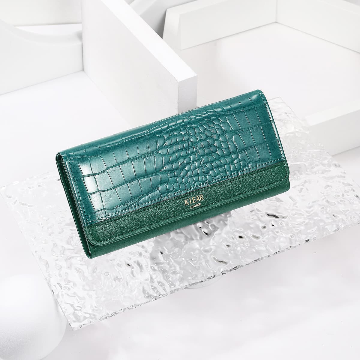 2026 New Women's Long Wallet, European and American Crocodile Texture Buckle, Casual Clutch Bag