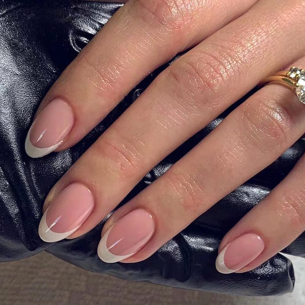 Classic French White-Tip Press-On Nails Wholesale Short Stiletto Style Manicure Nail Tips