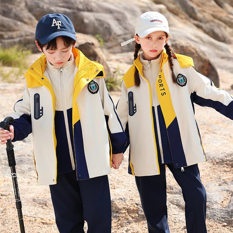 Elementary school uniform, outdoor 3-in-1 windproof jacket, kindergarten uniform, warm children's set, group sports set.