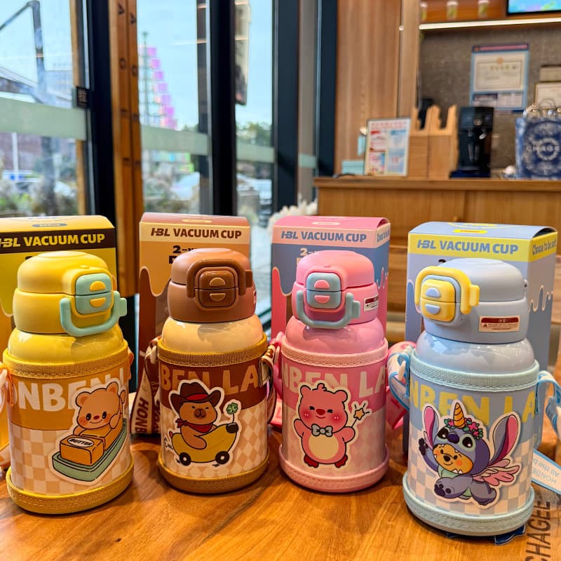 Cartoon high-looking children's thermos cup with double drinking mouth and large capacity 316 stainless steel straw cup outdoor portable water cup