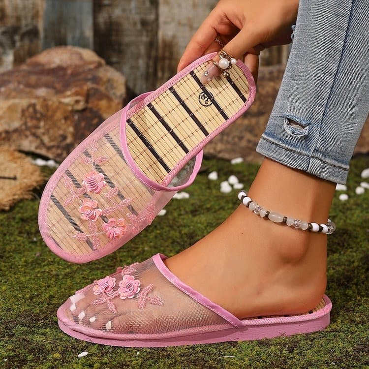 Coarse Mesh Embroidered Home Shoes European-American Style Half-Slip Mule Slippers Leather No-Heel Closed-Toe Flat Breathable Sandals