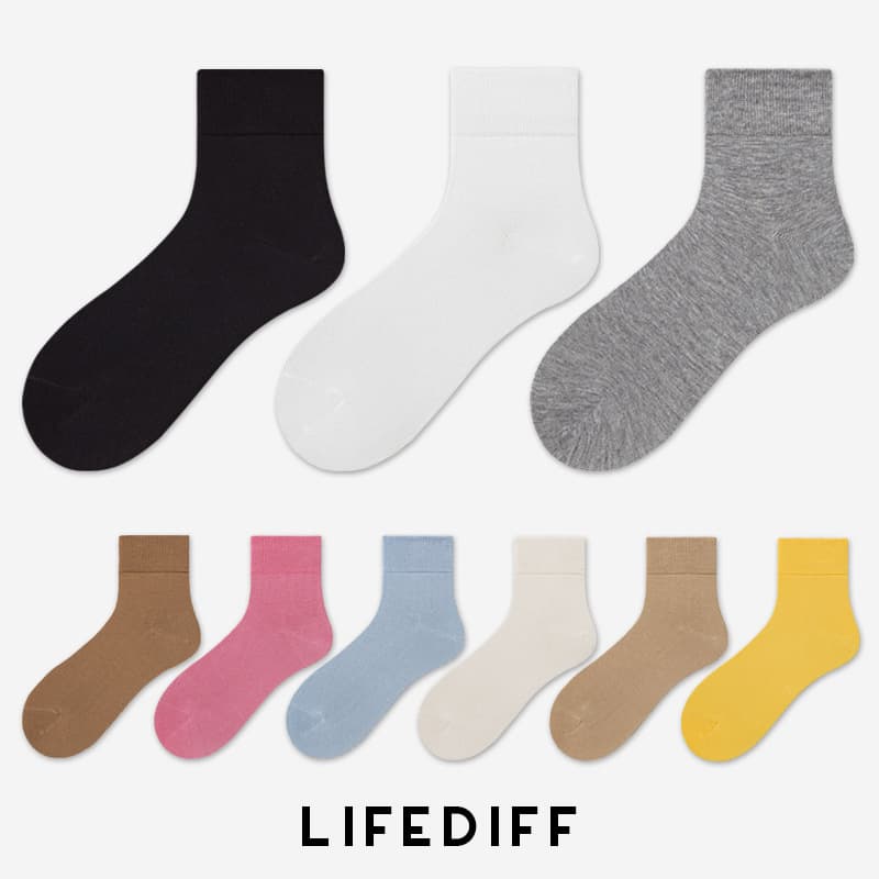 Women's Four-Season Short Socks, White Cotton Thin Style for Summer, Solid Color for Autumn, Black Socks for Women 23242