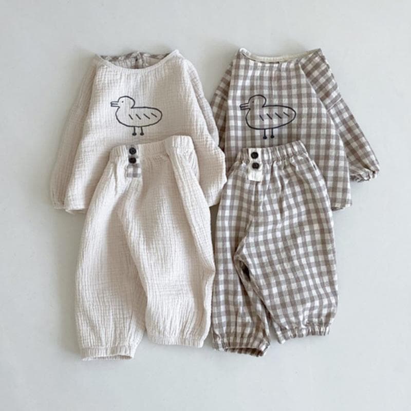Baby clothes spring and autumn thin casual cotton and linen children's two-piece set six months and one year old male and female baby spring autumn and summer clothes