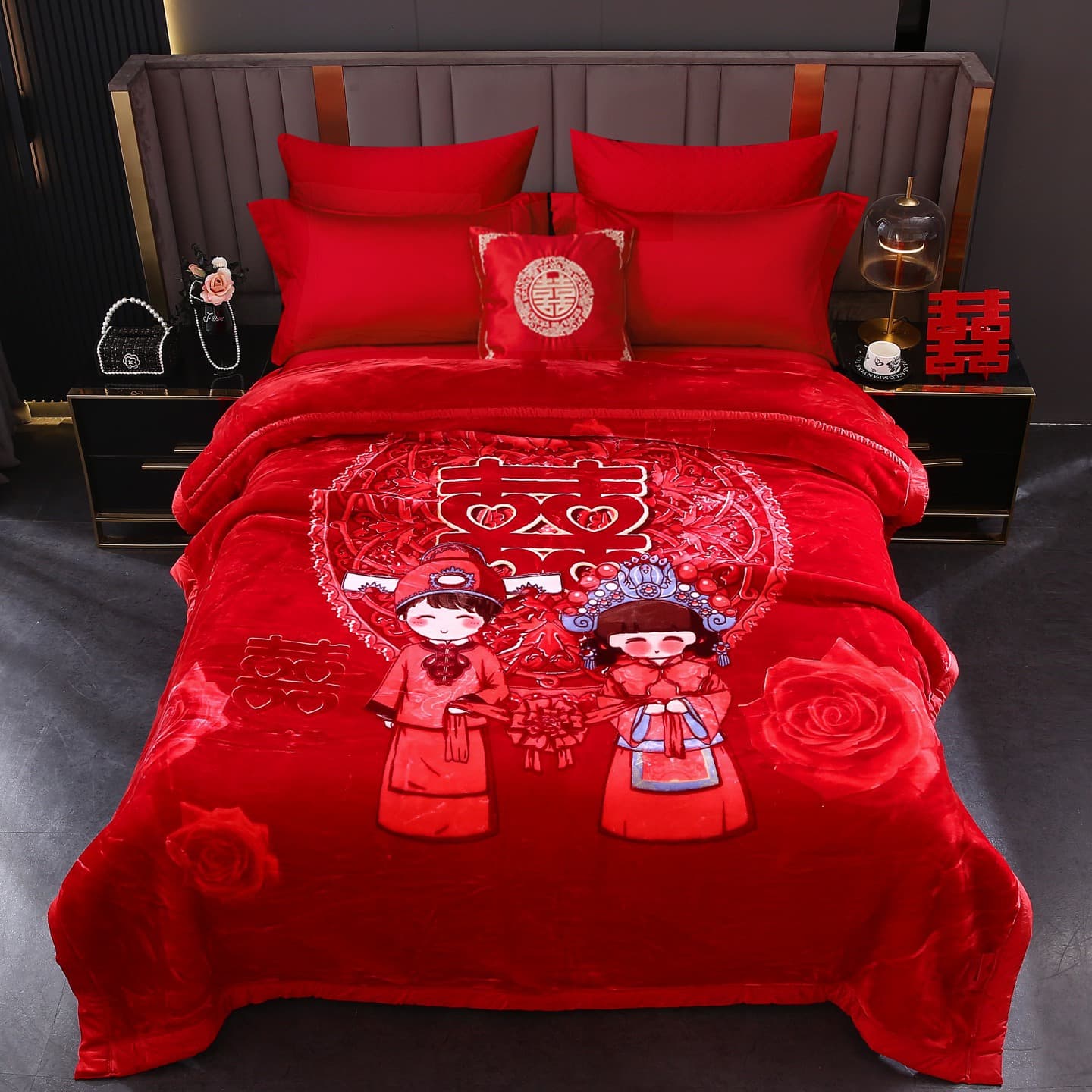 Milk Fleece Wedding Blanket, Bright Red for Marriage Gifts or Dowry, Double-Layer Thick Raschel Cloud Pattern, Autumn/Winter Double Blanket