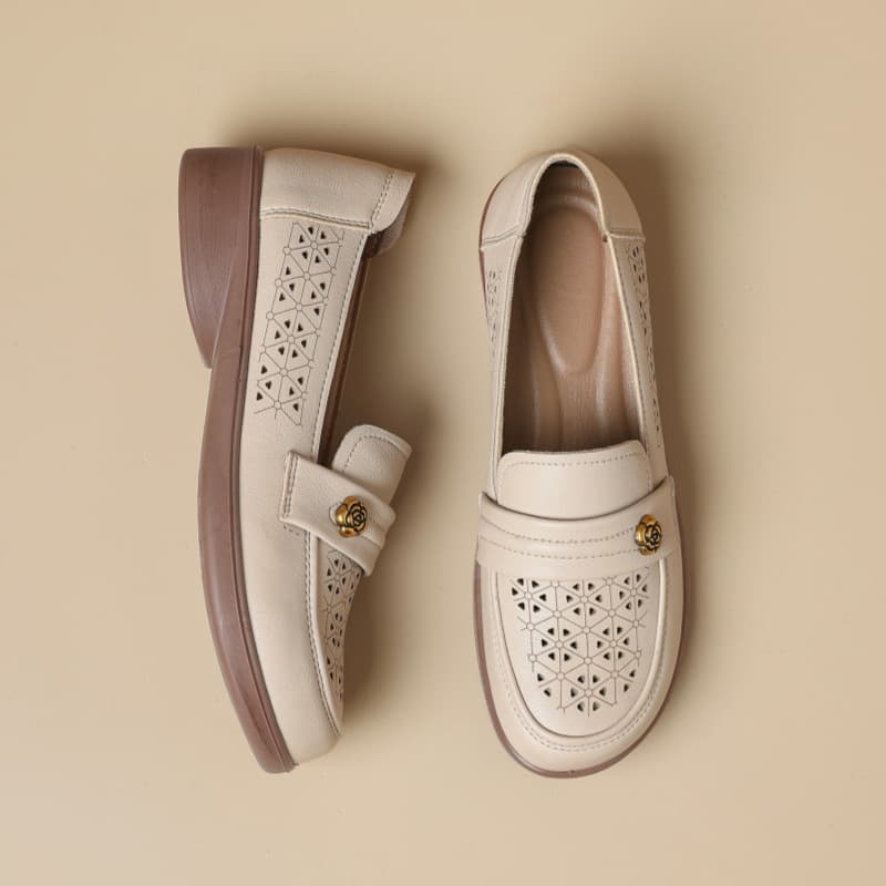 2026 New Style Soft Sole Shoes for Middle-aged and Elderly Women, Summer Breathable Anti-slip Hollow Shoes