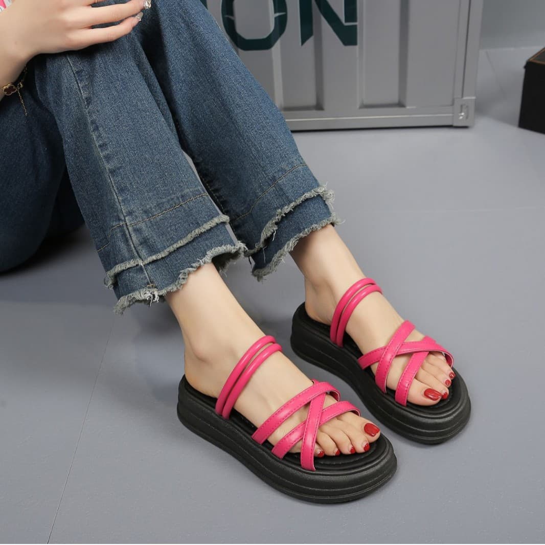 Cross-border Thick-Soled Versatile Sandals for Women Summer 2025 New Trendy High-End Style Perfect with Dresses Two-Way Wear Women's Sandals