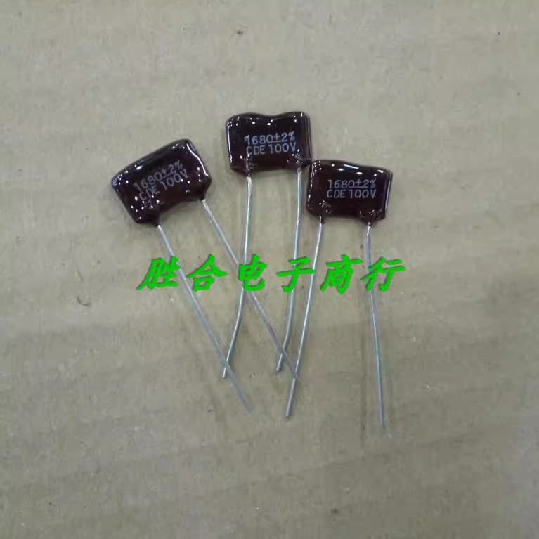 Panasonic FM series 25V 1500uF capacitors, brand new, genuine Japanese-made.