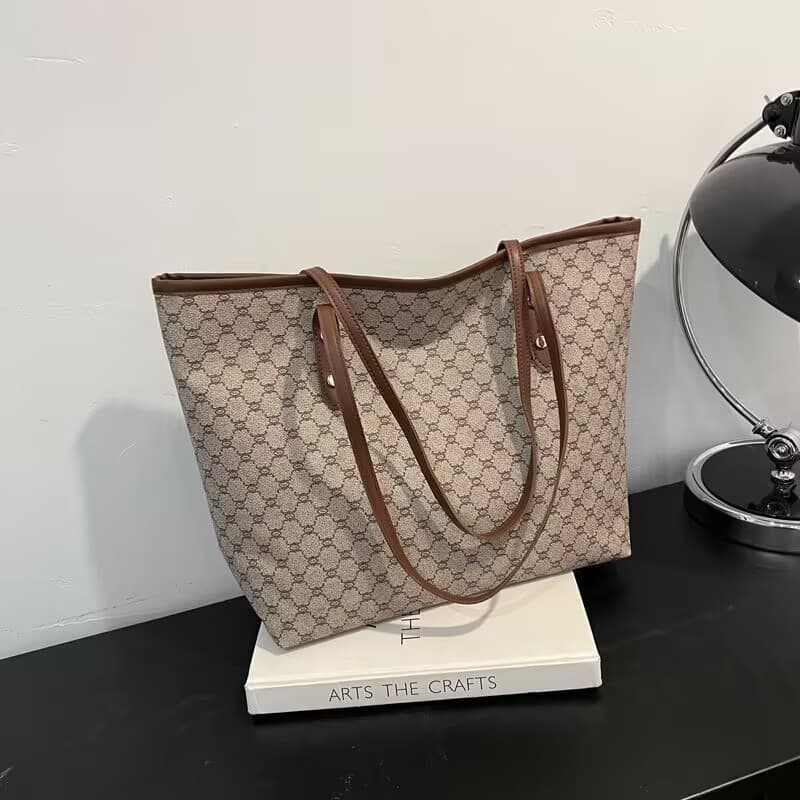 Large Capacity Women's Commuter Personalized Tote Bag 2026 New Aesthetic Niche Trendy Shoulder Bag Textured Women's Bag