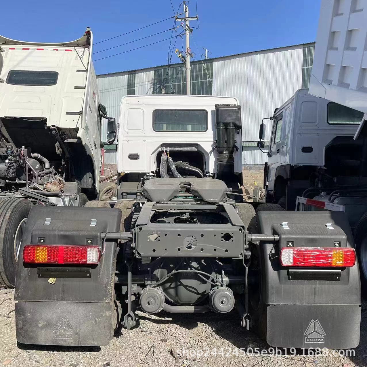 Rear eight-wheel HOWO tractor head for sale, dual-axle semi-trailer head, 380 HP freight truck head