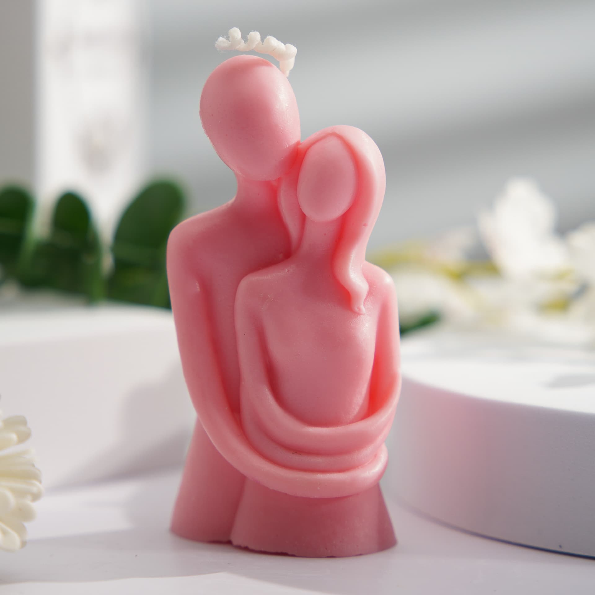 Hugging Couple Men's and Women's Scented Candle Wedding Room Wedding Interior Decoration Ornament Embrace Valentine's Day Gift In Stock