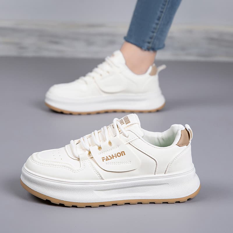 2026 New Spring Versatile White Sneakers for Women Premium Student Soft Sole Casual Shoes Thick Sole Platform Shoes