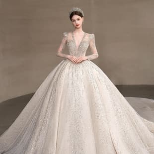 Misty Star Sea" Wedding Dress 2026 New Heavy Embellished Luxurious Rhinestone V-Neck Long Sleeve Large Train Bride