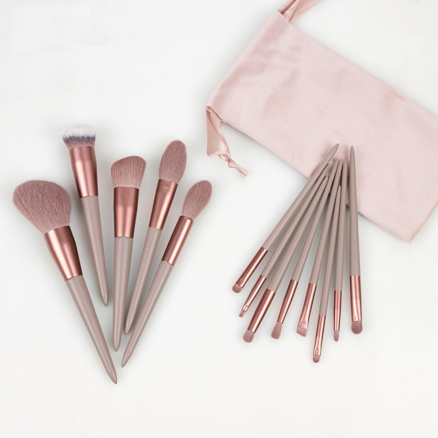 Four Seasons Green Makeup Brush 13-Piece Set Ultra-Soft Quick-Dry Bristle Blush Eyeshadow Brush Cangzhou Makeup Tool Set