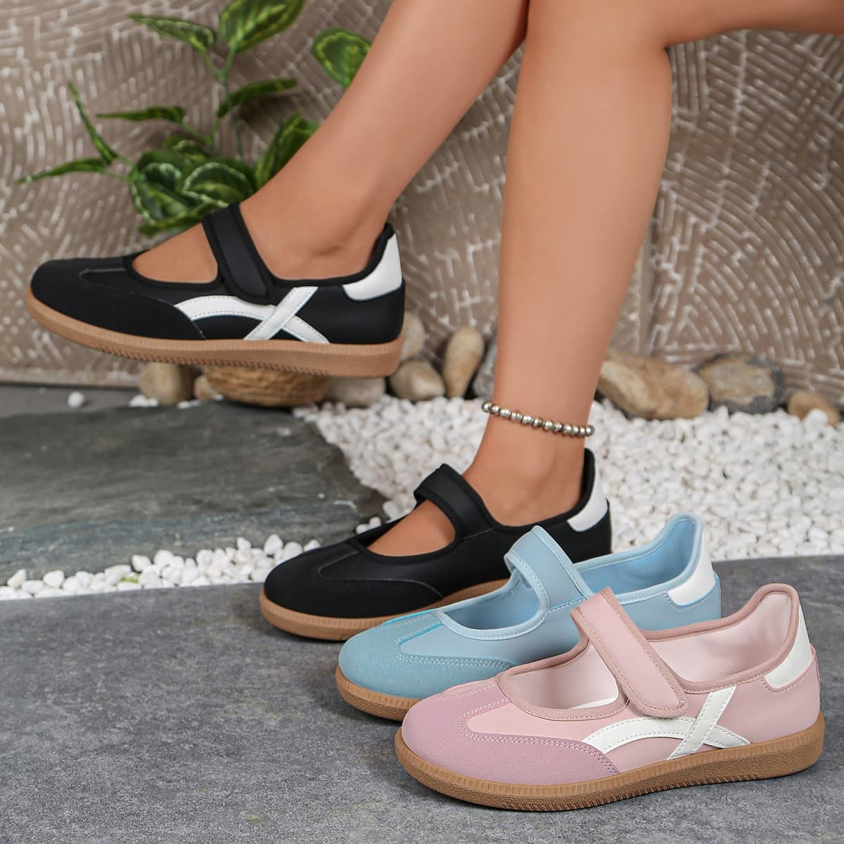 High-End Polka Dot Stylish Height-Increasing Thick-Soled German Training Shoes for Women, 2026 Summer New Model, Suitable for Pairing with Skirts, Women's Gump Shoes