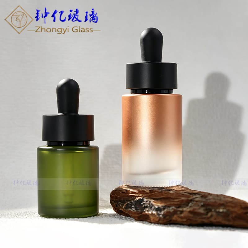 30ml Round Straight Light-Proof Serum Dropper Bottle, Transparent Flat Shoulder Glass Bottle, Lotion Essential Oil Bottle, Cosmetic Refill Bottle